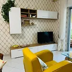 Eden Rock Apartman *
