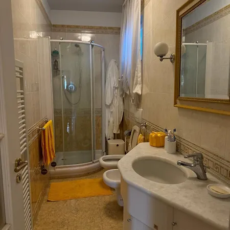 Eden Rock Apartamento Grimaldi (Liguria)